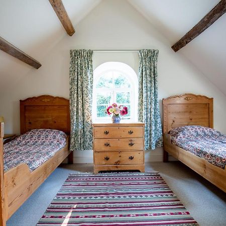 Temple Guiting Cottage ภายนอก รูปภาพ